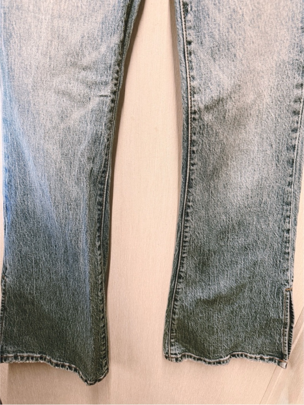 Willow + Root The Flared Out High Rise Split Hem Jeans, Size 24 - Picture 6 of 12